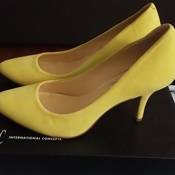 INC heels - Picture 2 of 5